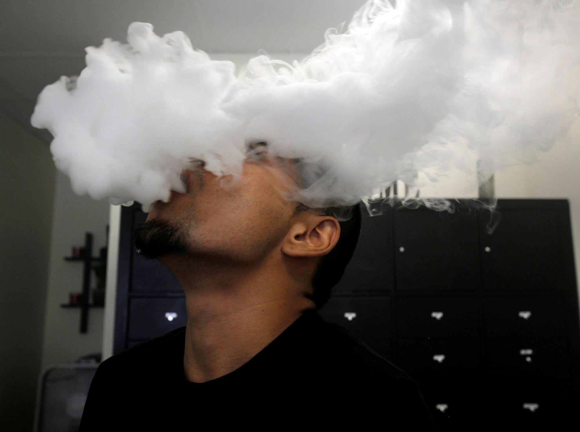 Mysterious vaping lung injuries may have flown under regulatory