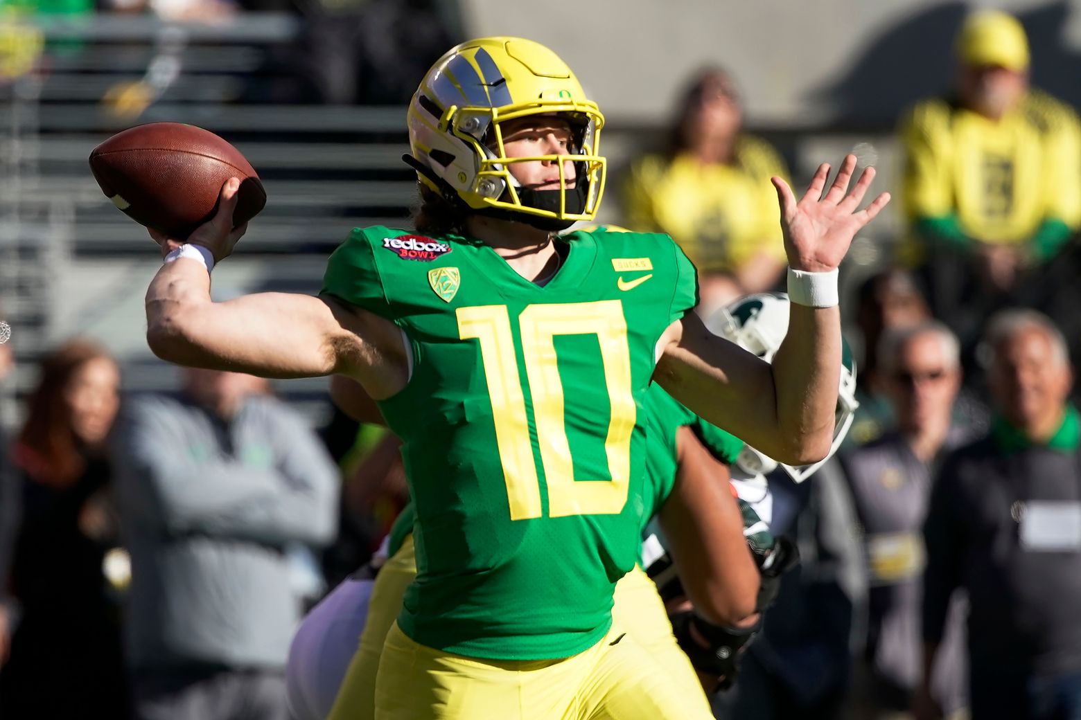 Justin Herbert reacts to news of Oregon joining Big Ten Conference