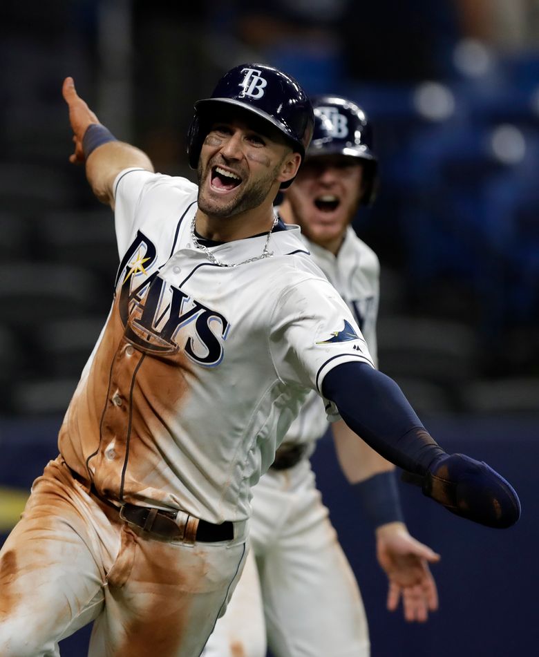 Rays erase 6-run deficit, beat Blue Jays on wild pitch in 10