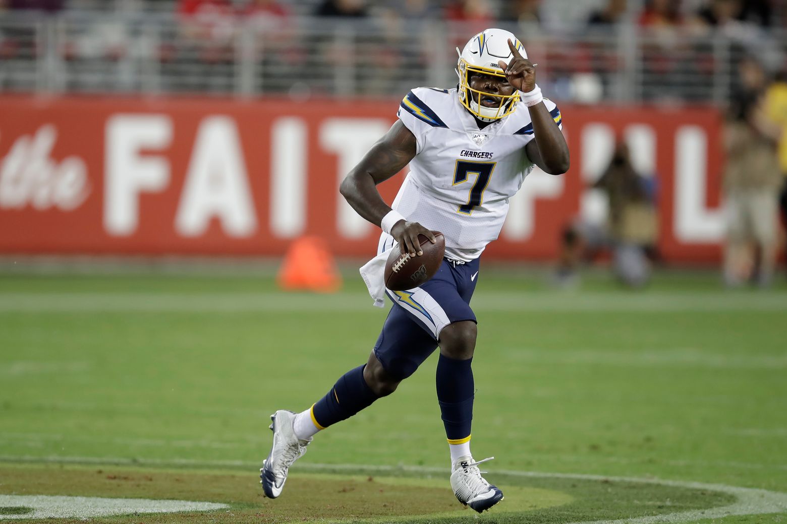 Jones leads Chargers past 49ers 27-24 in preseason finale