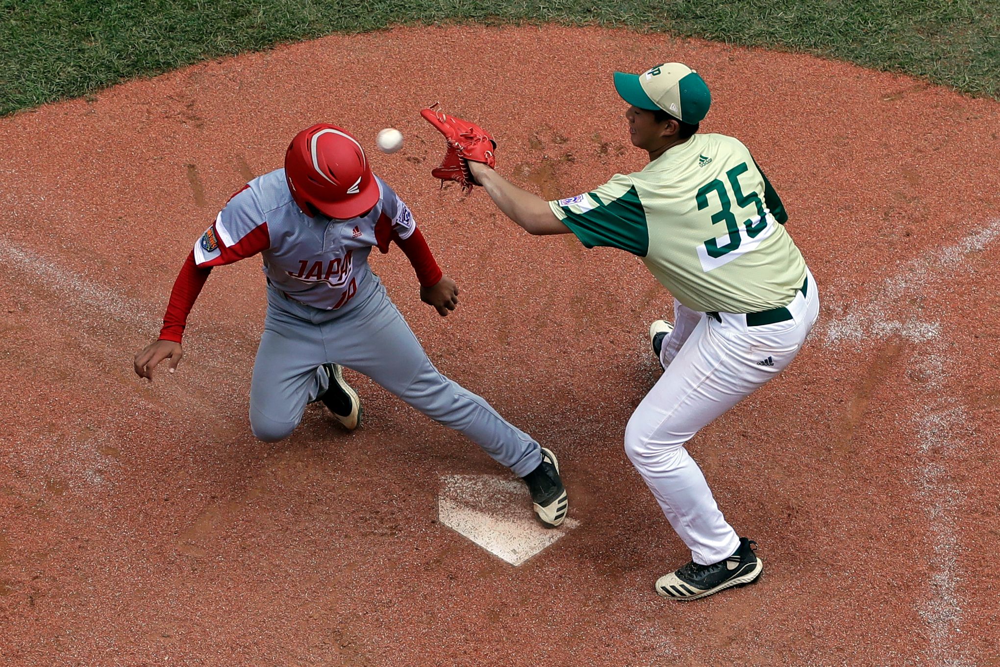 Hawaii beats South Korea 3-0 to win Little League championship