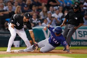 Moncada, Detwiler lead White Sox over Rangers 6-1