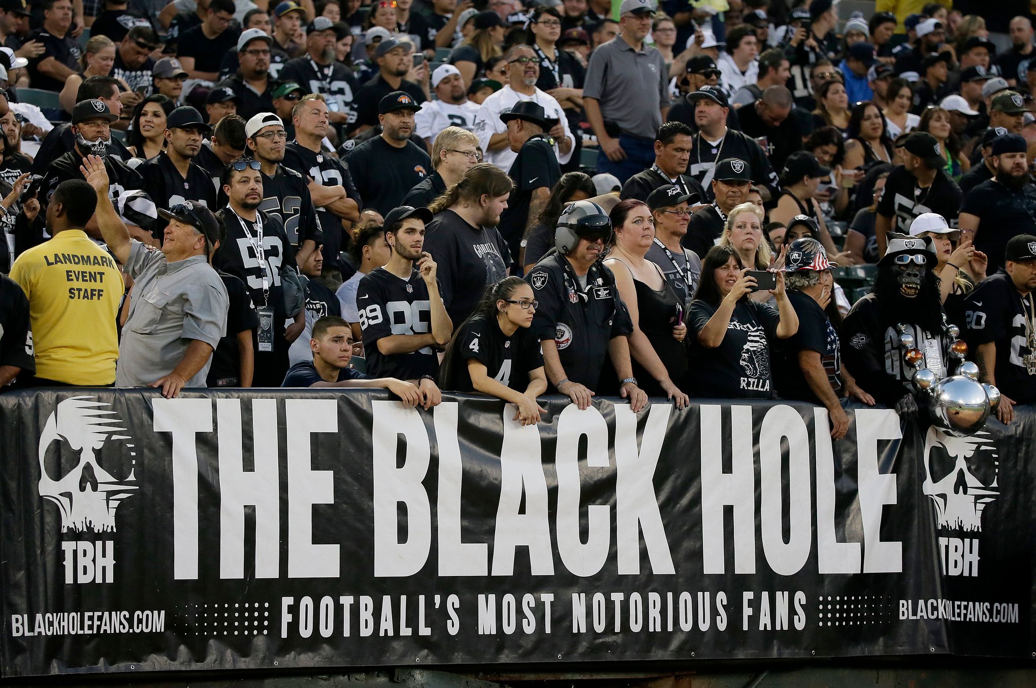 Raiders-Ravens edge-of-the-seat fare for fans - Coliseum