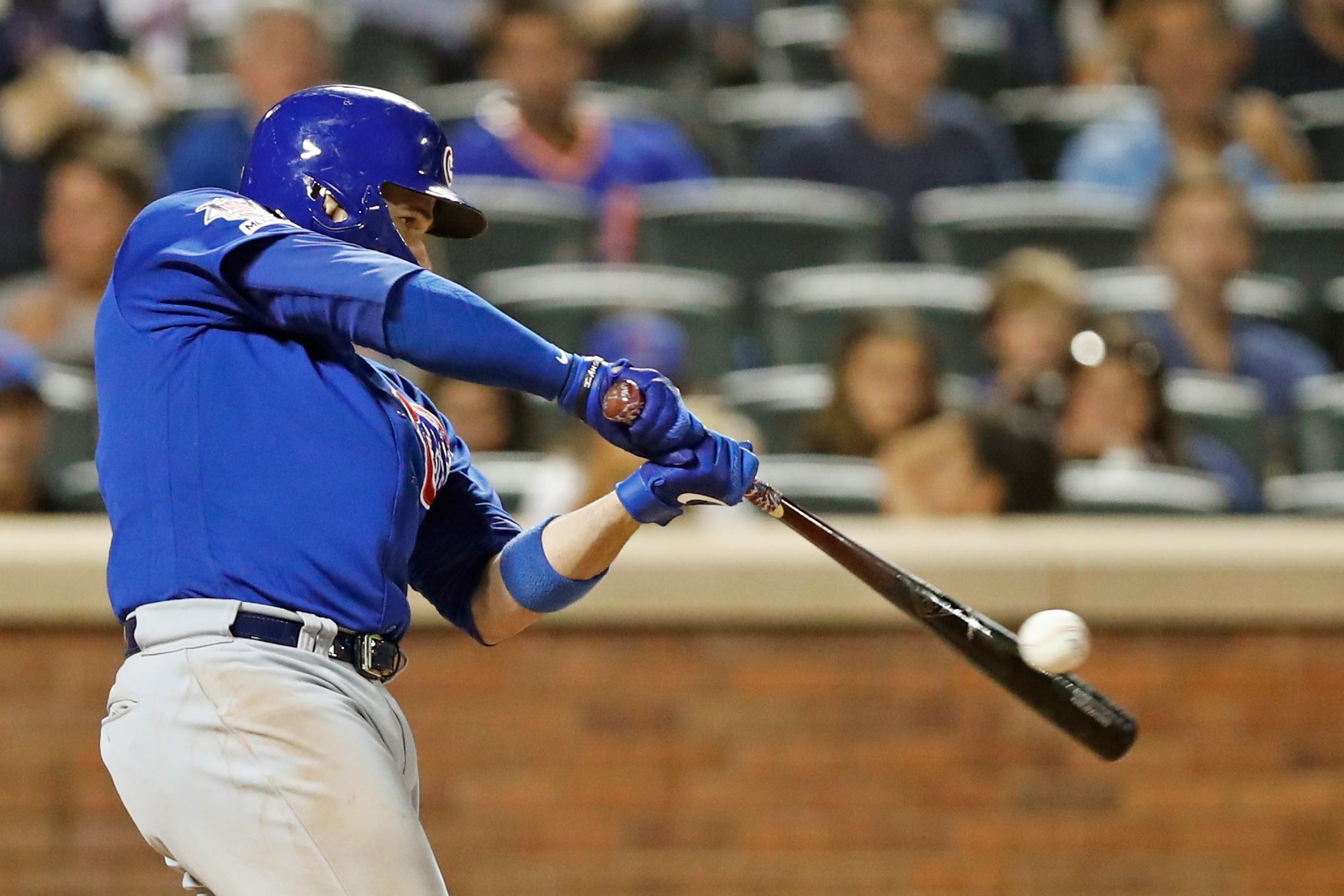 Willson Contreras Hits Homers & Line Drives in Batting Practice