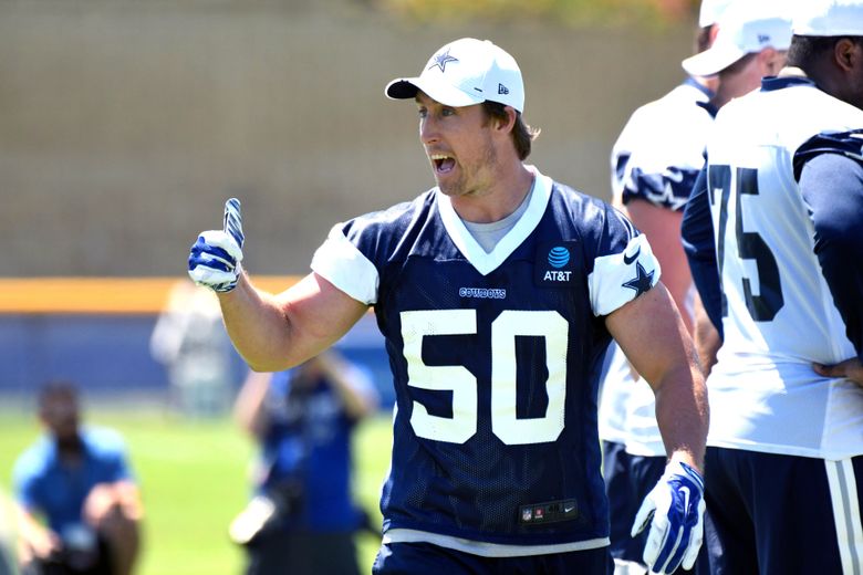 Dallas Cowboys linebacker Sean Lee coaching