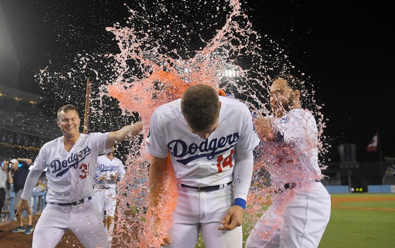 Russell Martin Becomes First Dodgers Player To Pitch, Catch & Play Third  Base In Single Season