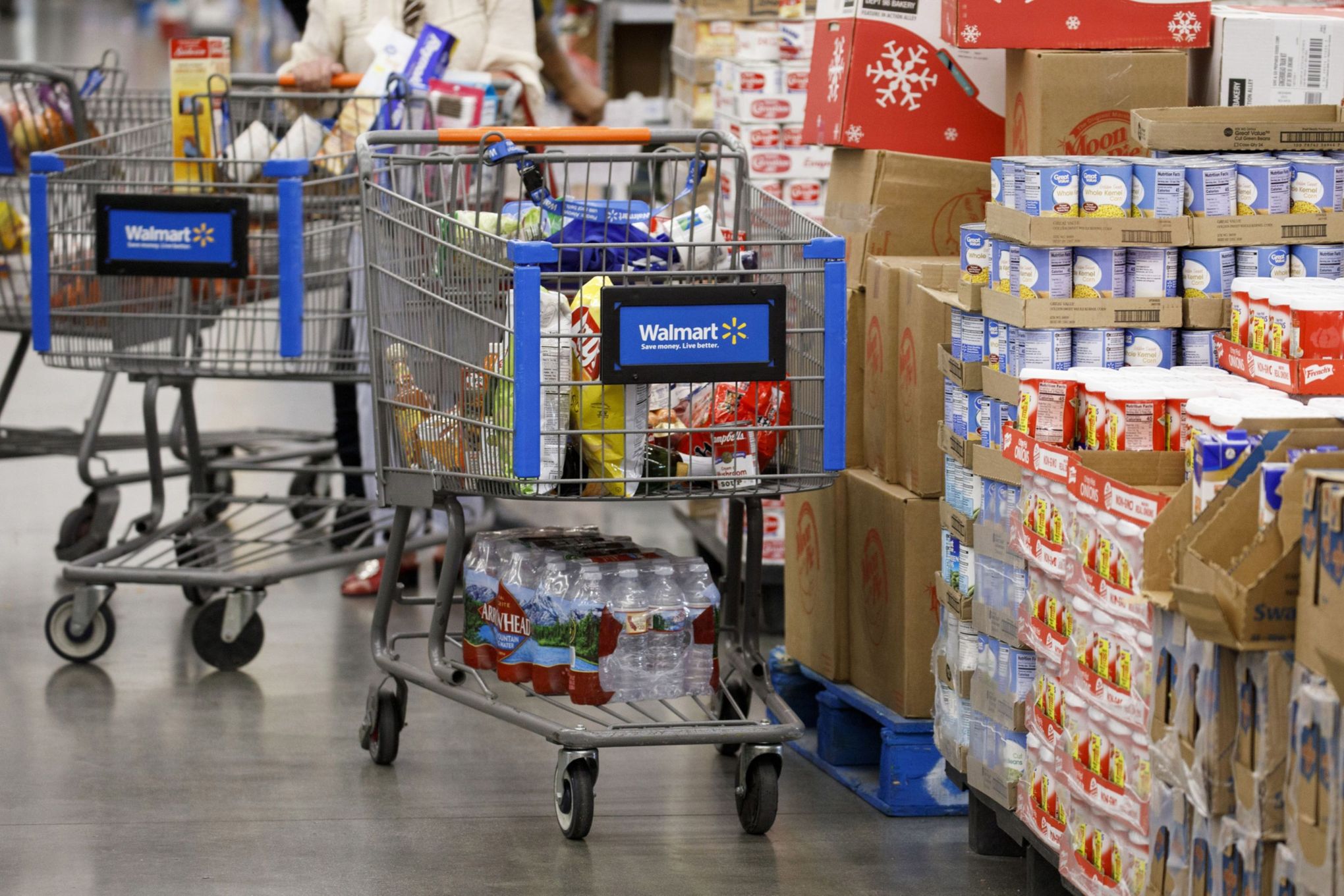 Walmart Shares Rally To Near All-Time High As Retailer Cashes In On Tight  Budgets