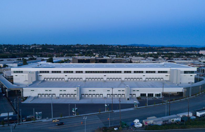 Amazon leases new multistory warehouse in South Seattle, first of its ...