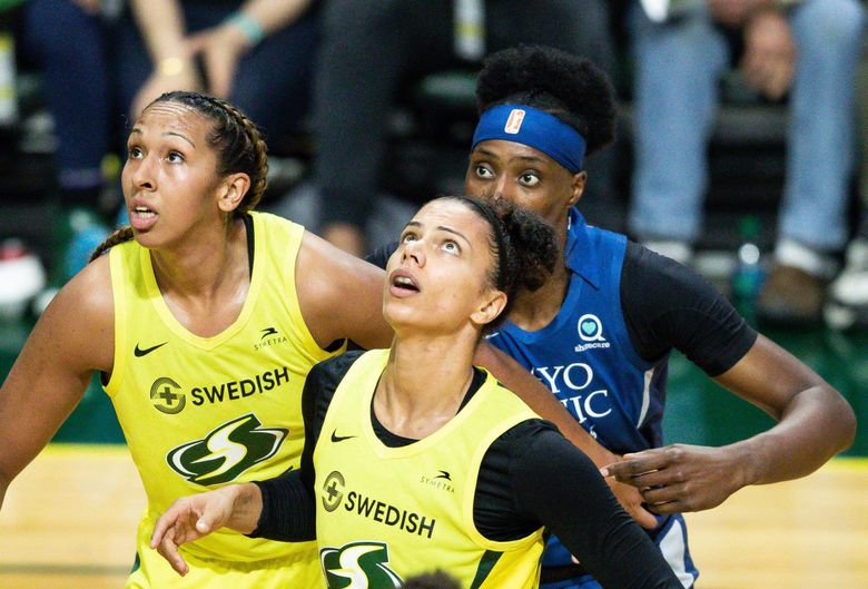 Alysha Clark doesn't need to choose between shooting and defense