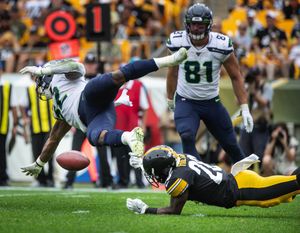 Russell Wilson and Seahawks sink Steelers to 0-2 after 28-26 win - Behind  the Steel Curtain