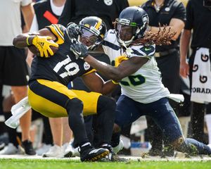 When the Seahawks needed him most, Russell Wilson saved the day and a win  on road vs. Steelers