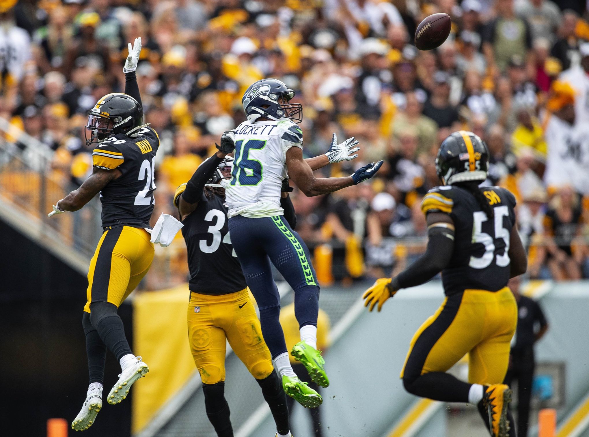 Photos Seahawks beat the Steelers, 2826 The Seattle Times
