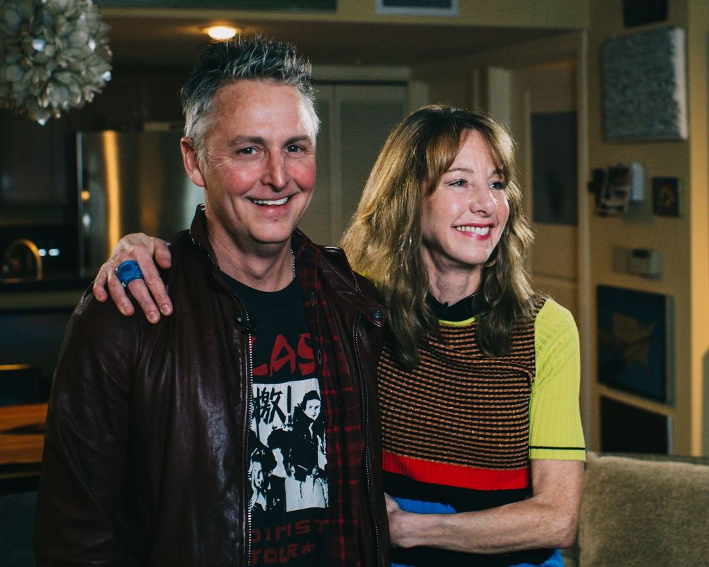 Pearl Jam guitarist Mike McCready with “Art Zone” host Nancy Guppy. (Ernie Sapiro)