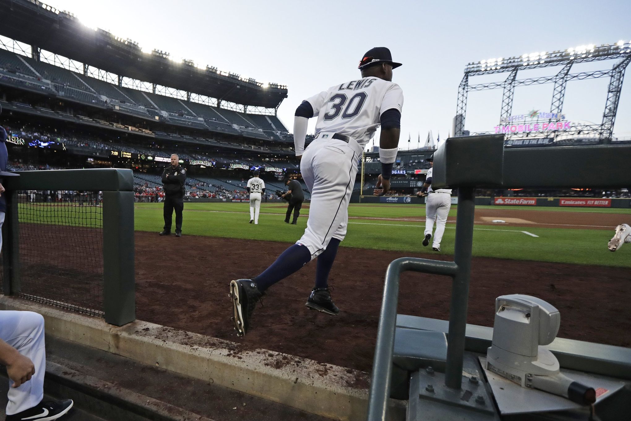 Former Arkansas Traveler Kyle Lewis hoping to power up for Mariners in  first full season