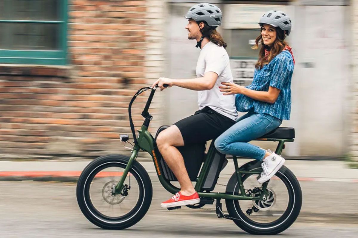 Electric bike looks on sale like moped