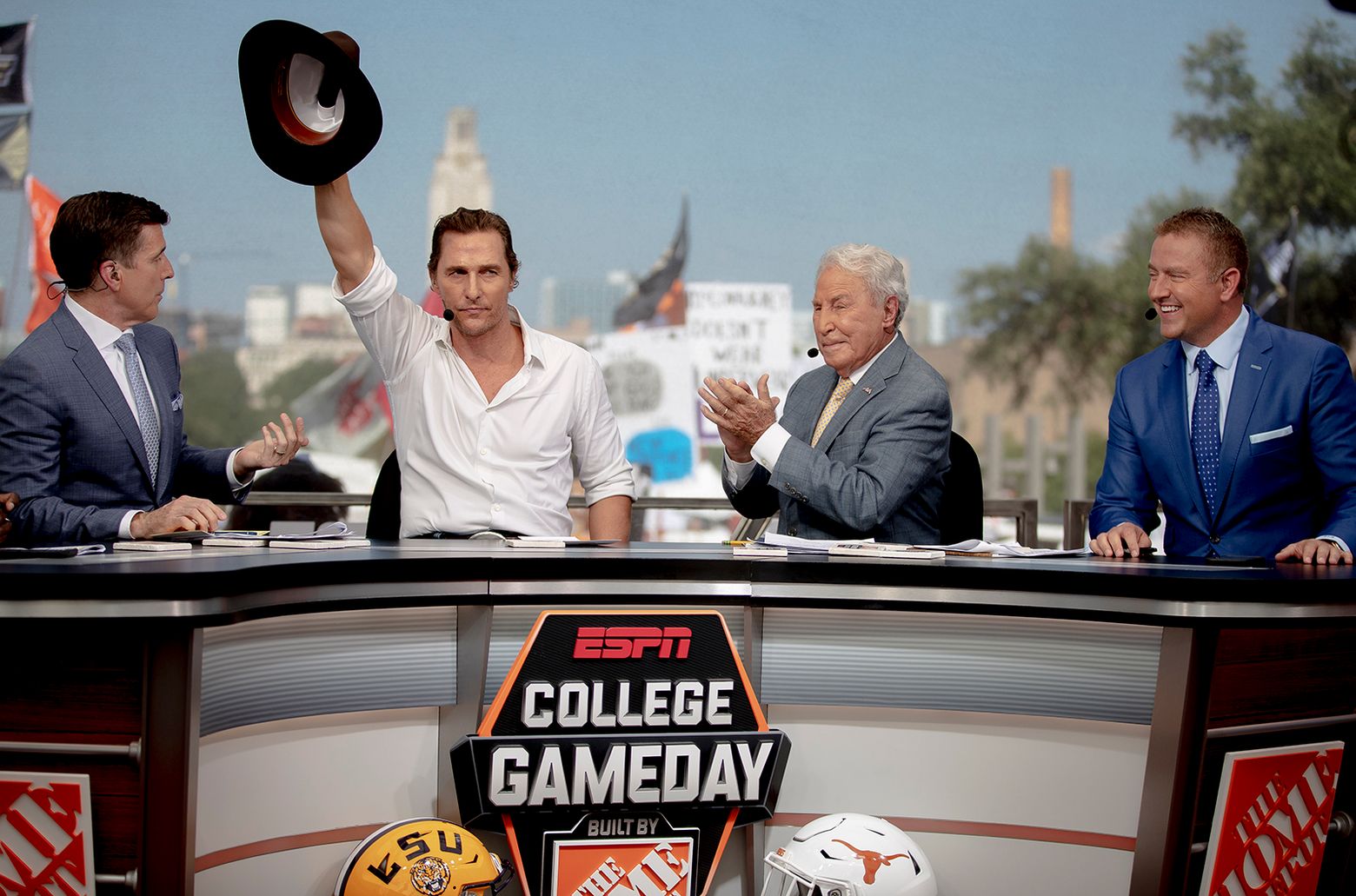 Fox's 'Big Noon Kickoff' Challenging ESPN's 'College GameDay'