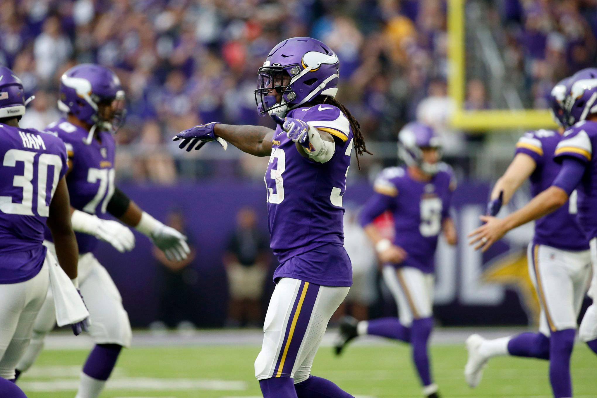 Vikings RB Alexander Mattison ties game with impressive touchdown