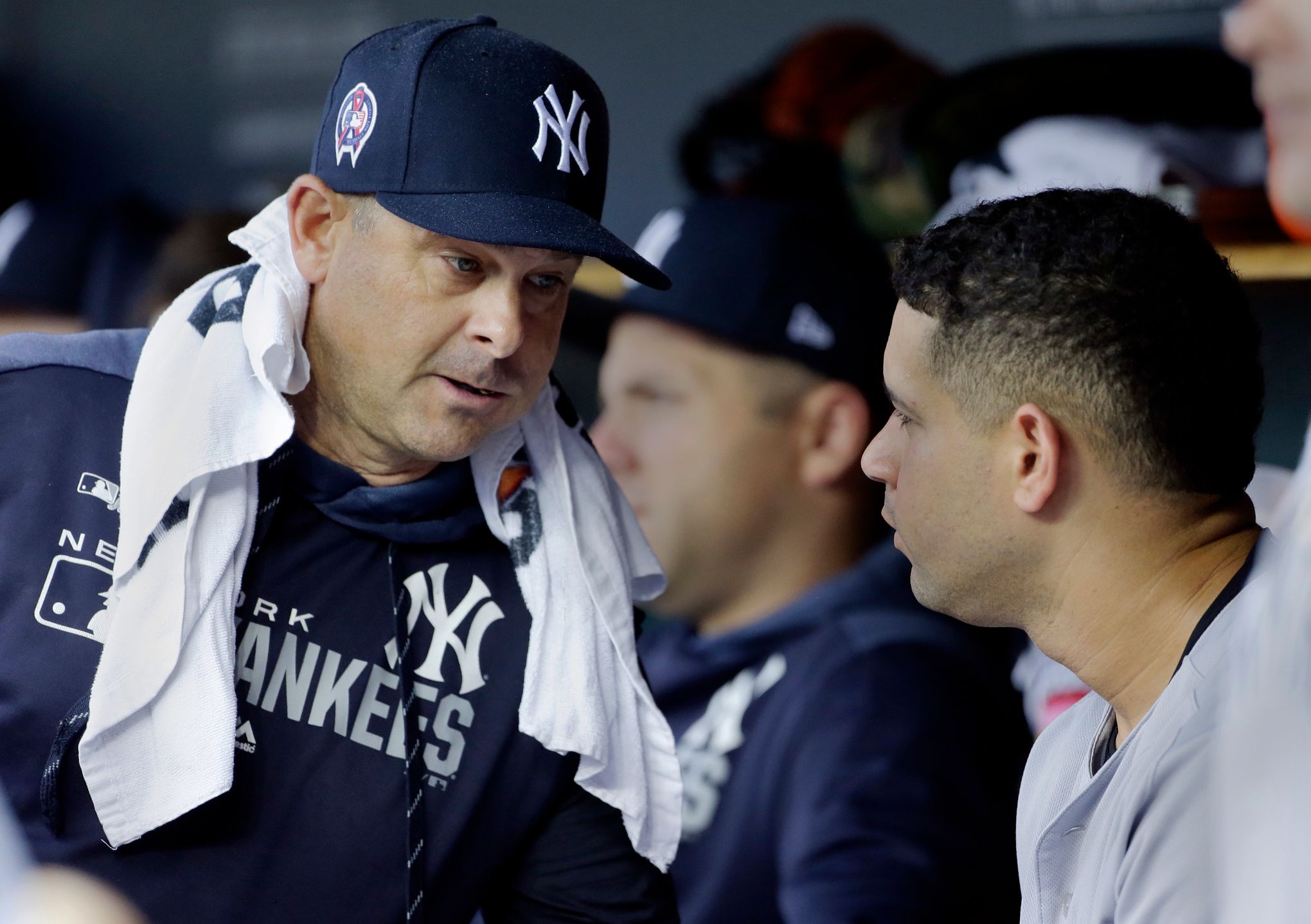 Yankees lose starting catcher to a right wrist tear