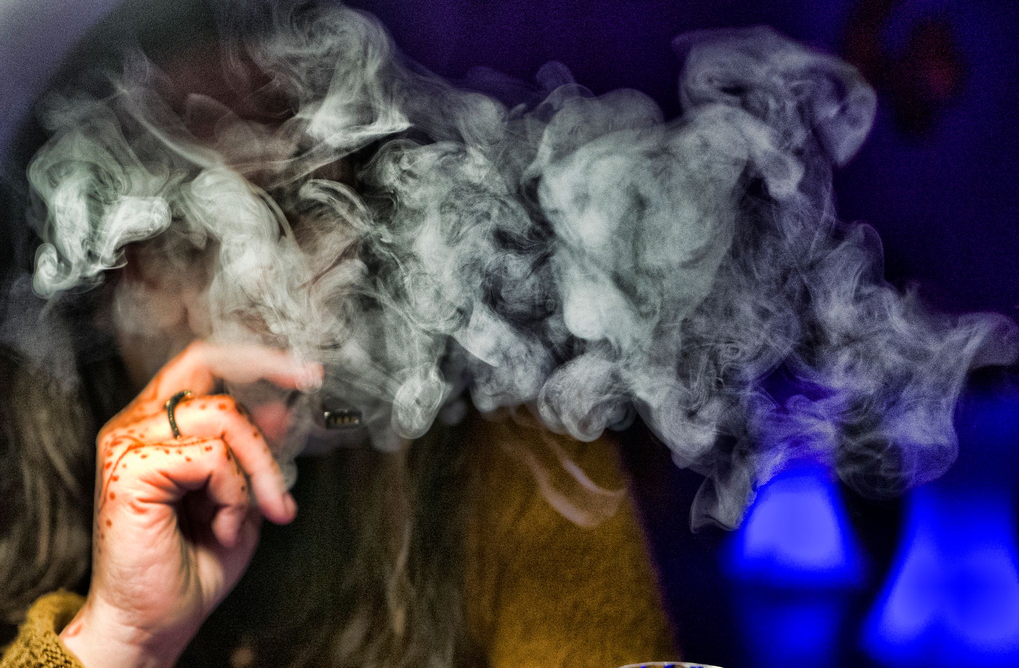 Fake Vapes, Counterfeit Cannabis Products Threaten New York Legal Weed -  Bloomberg