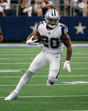 Prescott, Cowboys get out of funk, ease past Dolphins 31-6