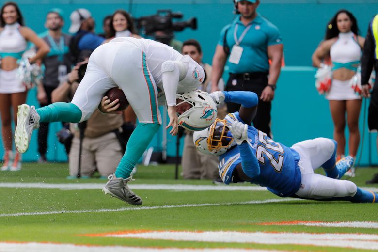 Dolphins score TDs on offense, defense and special teams vs