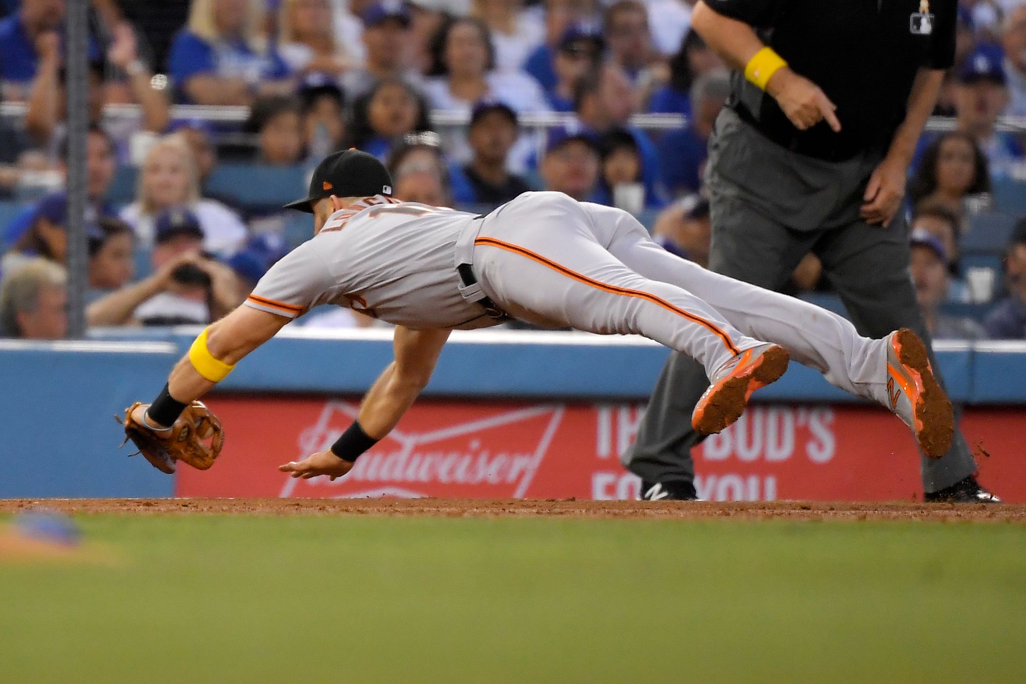 SF Giants shut down OF Mike Yastrzemski after injury setback