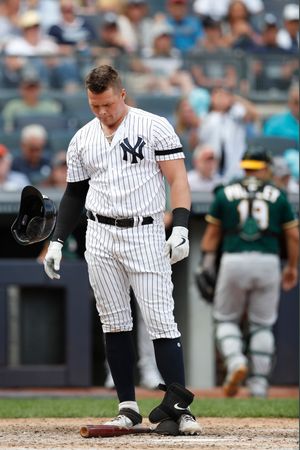 Lifelong Yankee fan Mike Ford walks off NY to sink A's, 5-4