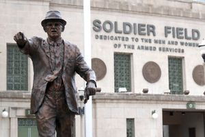 George Halas, coach of Decatur Staleys and a Bears legend, to get statue at  Soldier Field