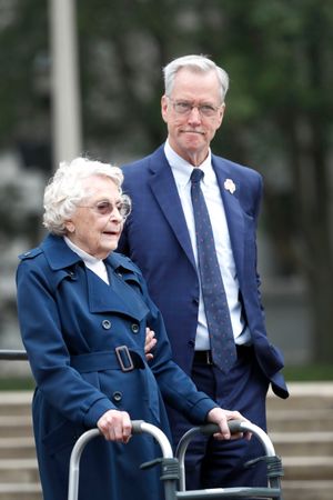 Halas, Payton immortalized with statues