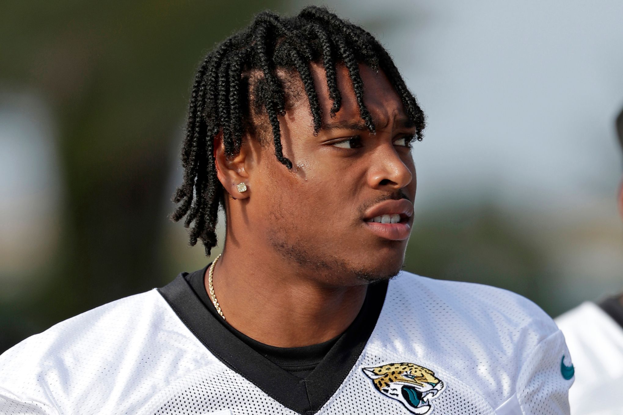 Jacksonville Jaguars: Allen Robinson or Aaron Colvin for franchise tag?