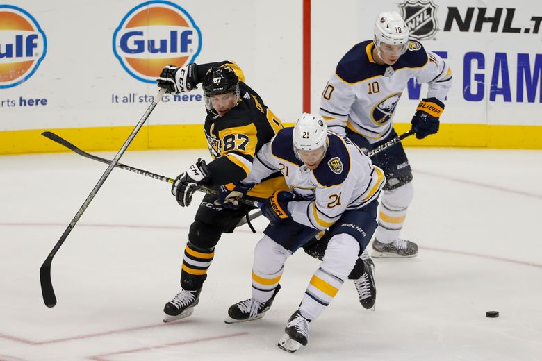 Buffalo Sabres Kyle Okposo Leaves Game After Being Hit With Puck