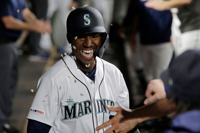 It's been really, really fun to watch': Mariners' Kyle Lewis takes his hot  start on the road