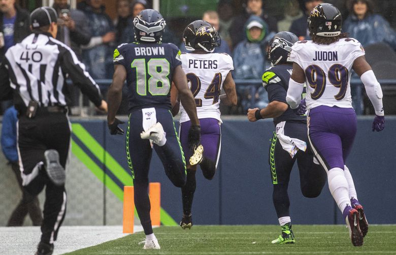 Marcus Peters melts down on sideline after Ravens' defense melts down on  the field