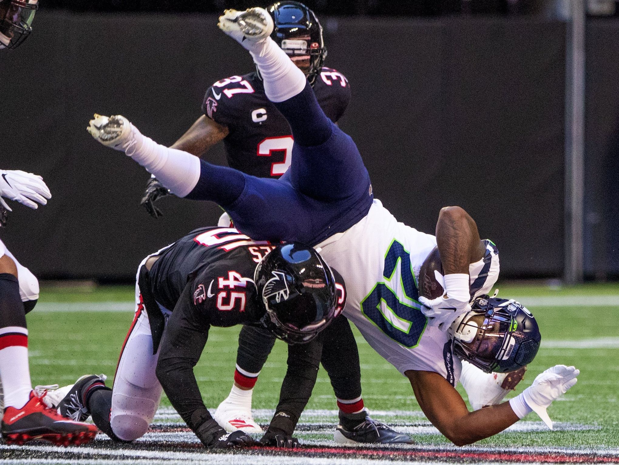 Report card: Grading the Seahawks' Week 8 win vs. the Atlanta Falcons