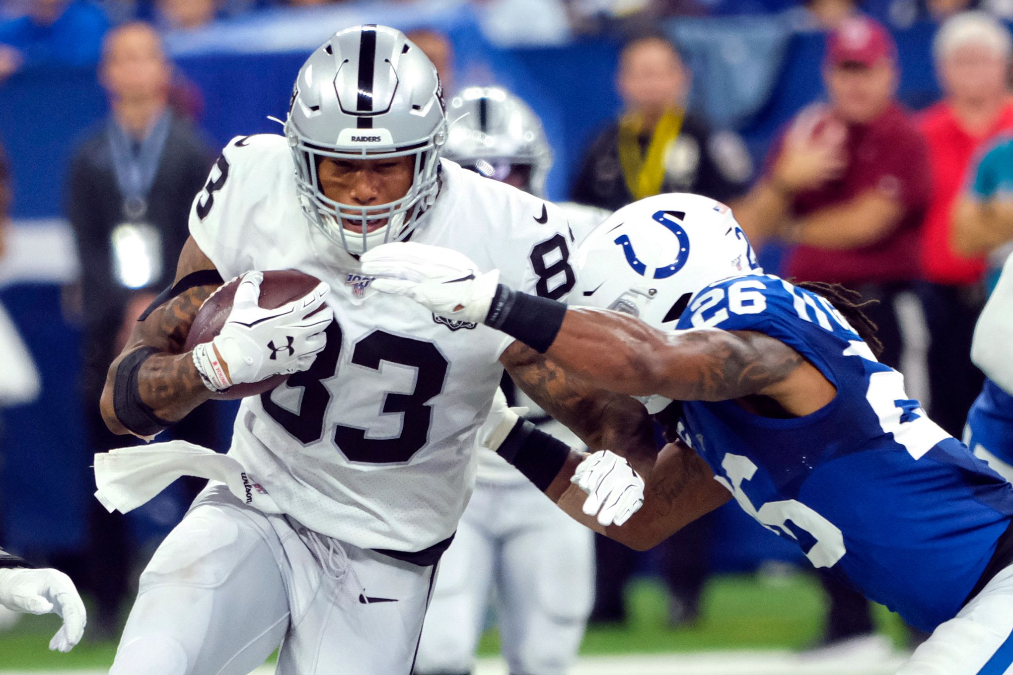 Raiders sign tight end Darren Waller to multi-year extension