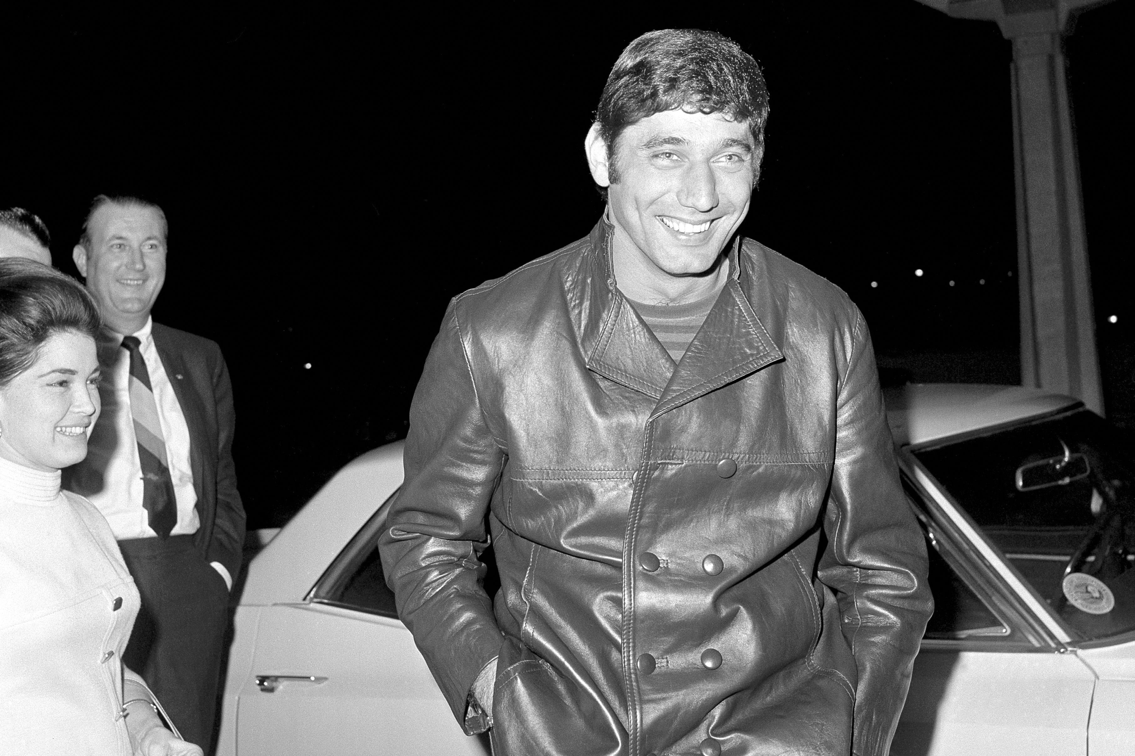 qb Luxury qb BEAST COAT Guaranteed: Joe Namath voted NFL's