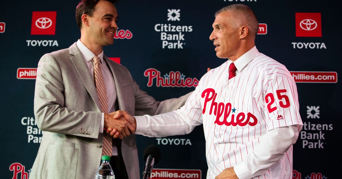 Joe Girardi a big hit in 1st appearance as Phillies manager | The Seattle  Times