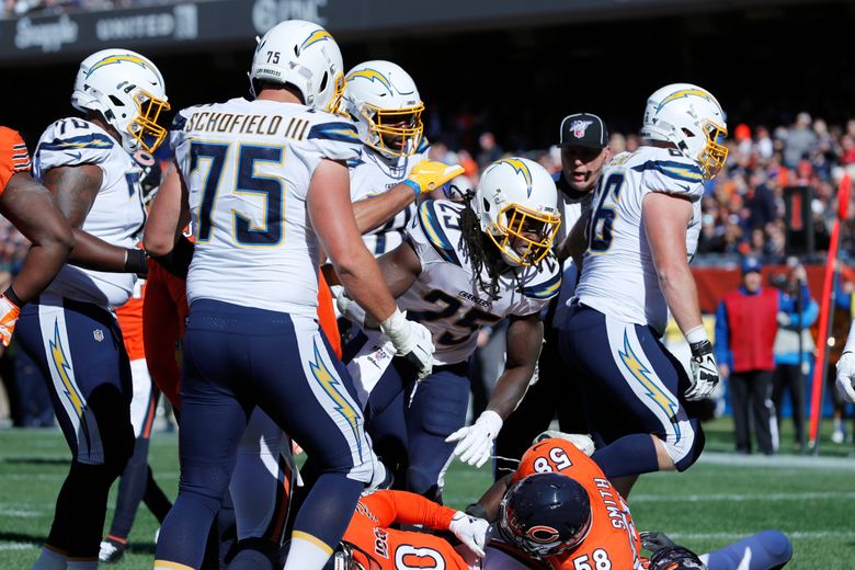 Rivers, Chargers beat Bears 17-16 after Pineiro misses FG