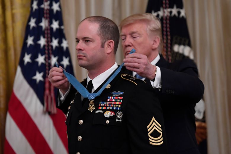 Army Ranger gets Medal of Honor for saving comrades in Afghanistan 