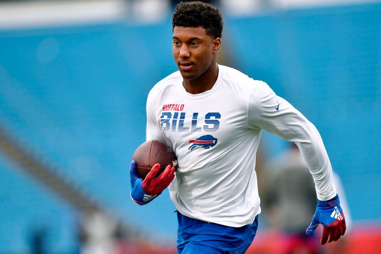 AP Source: Bills trade receiver Zay Jones to Raiders