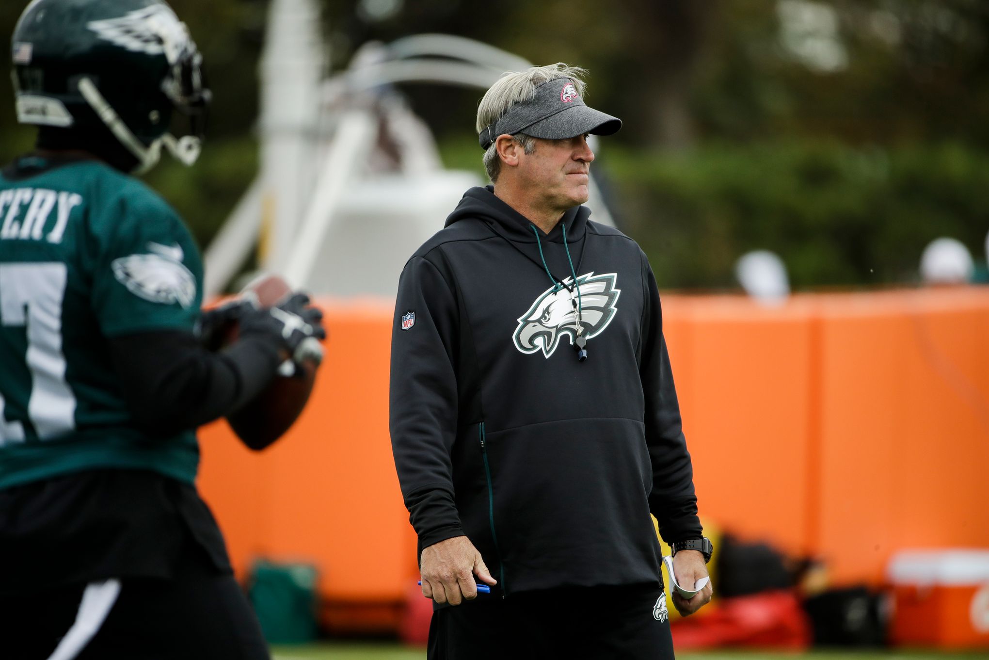 Doug Pederson get standing O, tough loss in Philly return