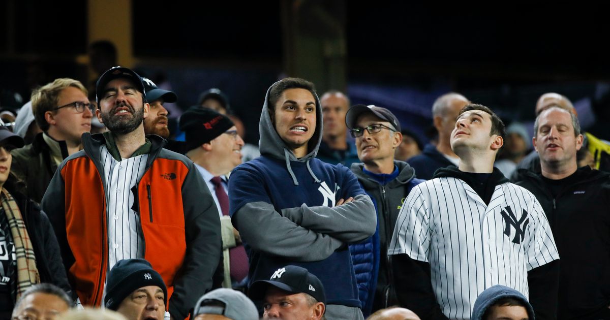 AJ Hinch Warns Yankees Fans He'll Pull Astros off Field If Bottles Are  Thrown, News, Scores, Highlights, Stats, and Rumors