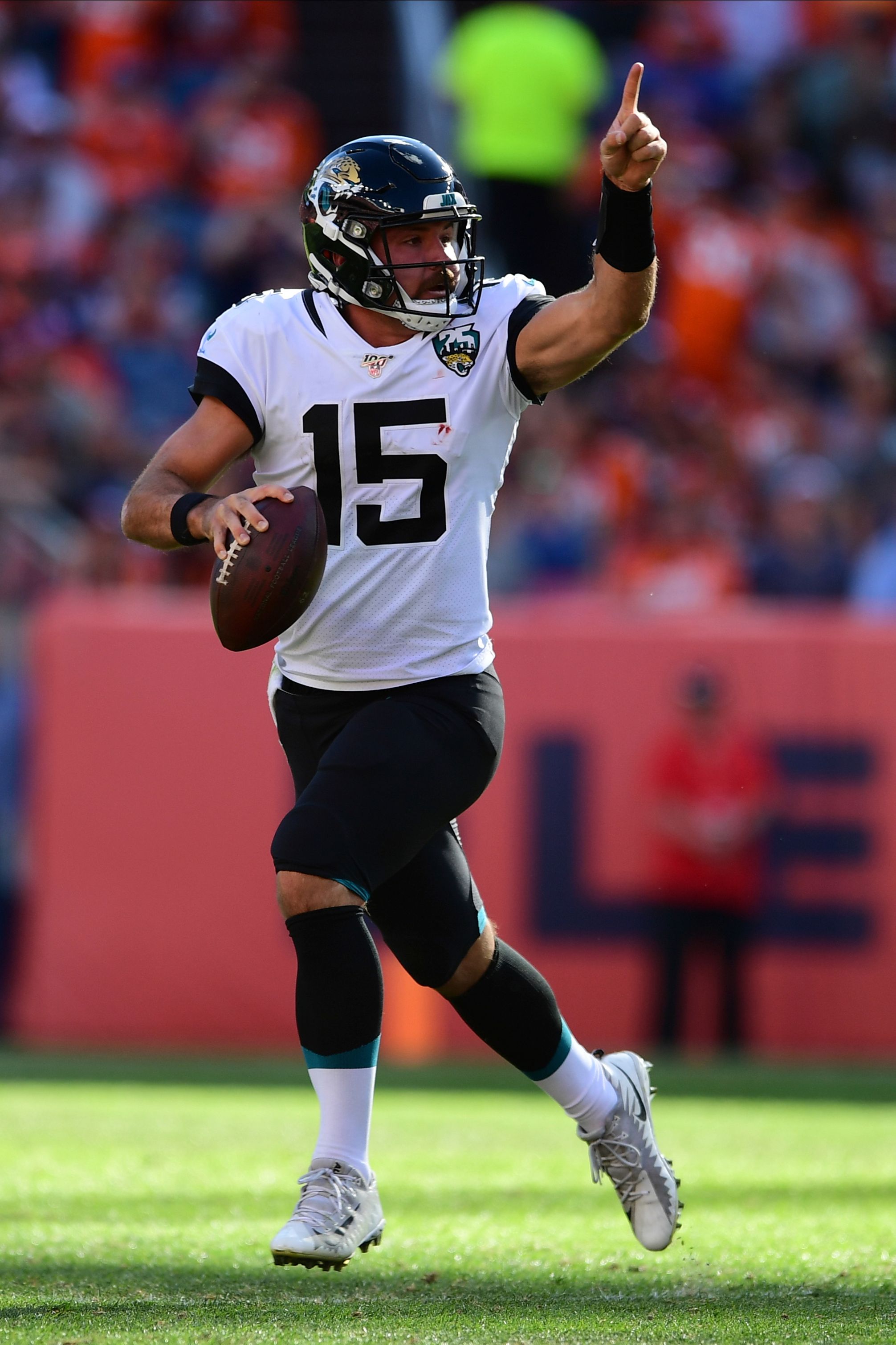 Jaguars, Panthers thriving behind backup QBs Minshew, Allen | The
