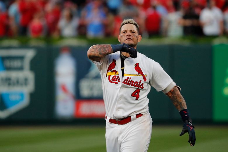 Yadier Molina responds to Ronald Acuna with throat slash after winning game