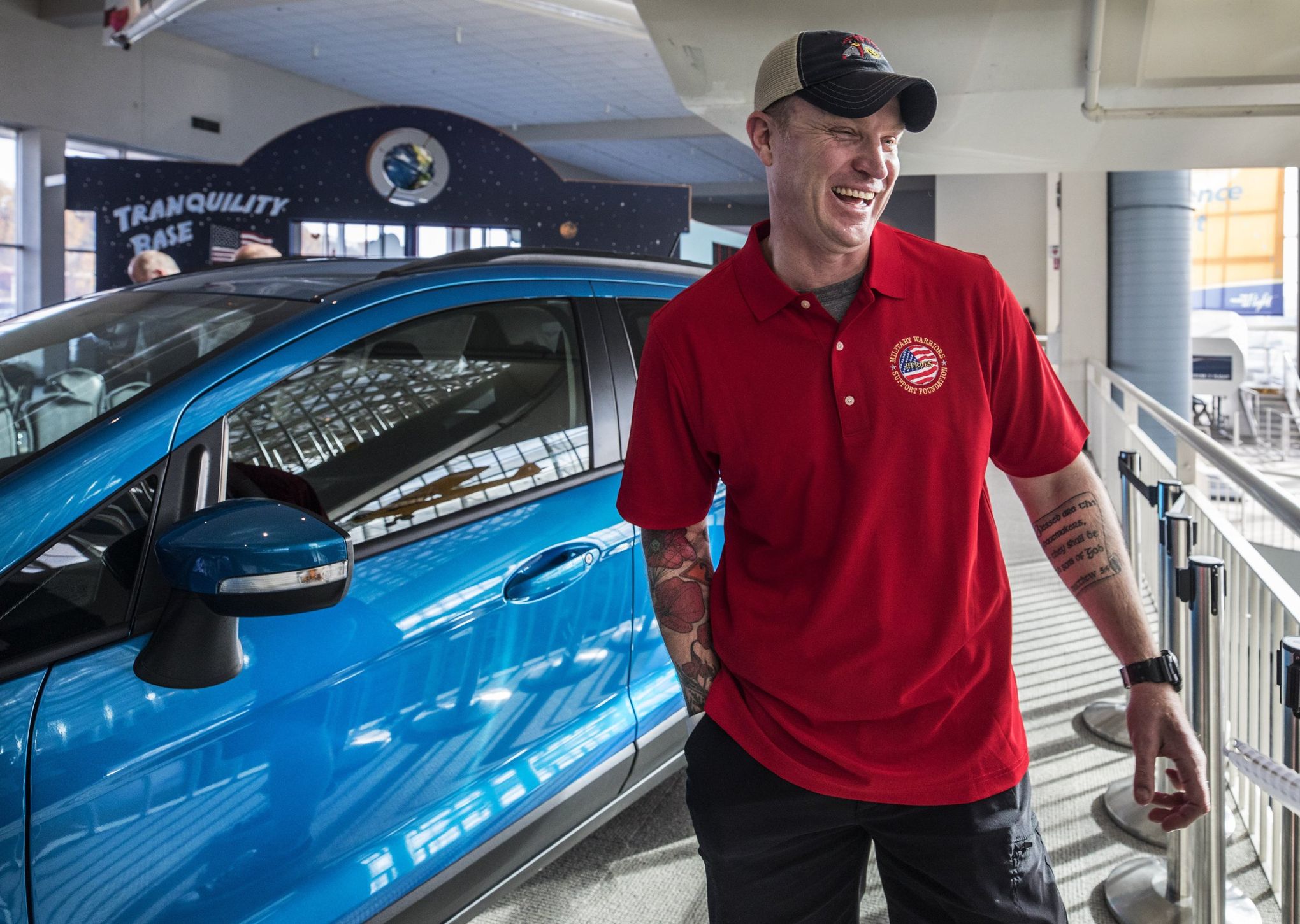 Sumner soldier who lost leg in Iraq awarded new car on Veterans Day | The  Seattle Times