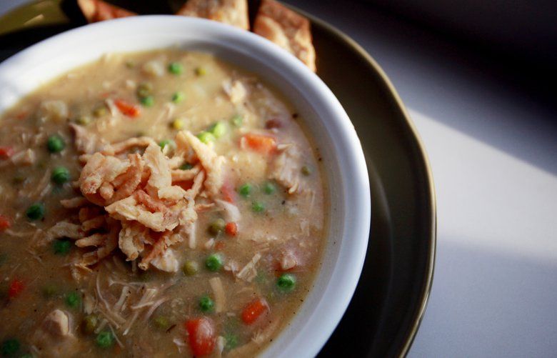 Thanksgiving leftovers: Turkey Pot Pie Soup. (Regina H. Boone/Detroit Free Press/TNS) 1490163 1490163