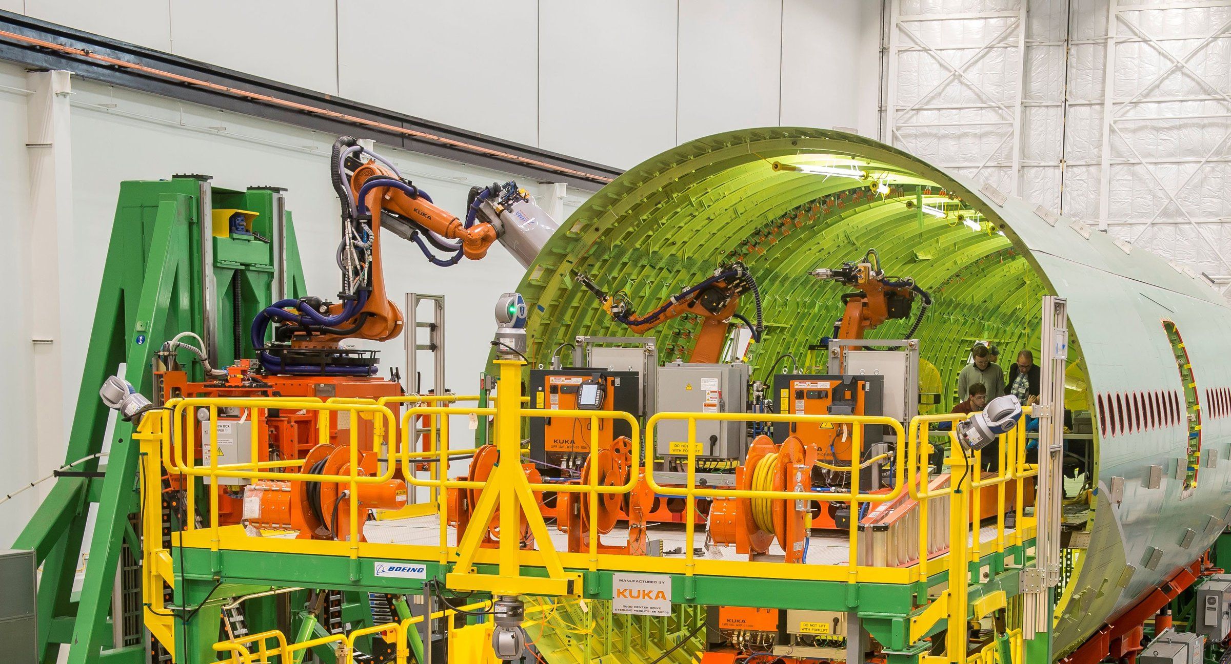 ロボット 777 Boeing abandons its failed fuselage robots on the 777X, handing