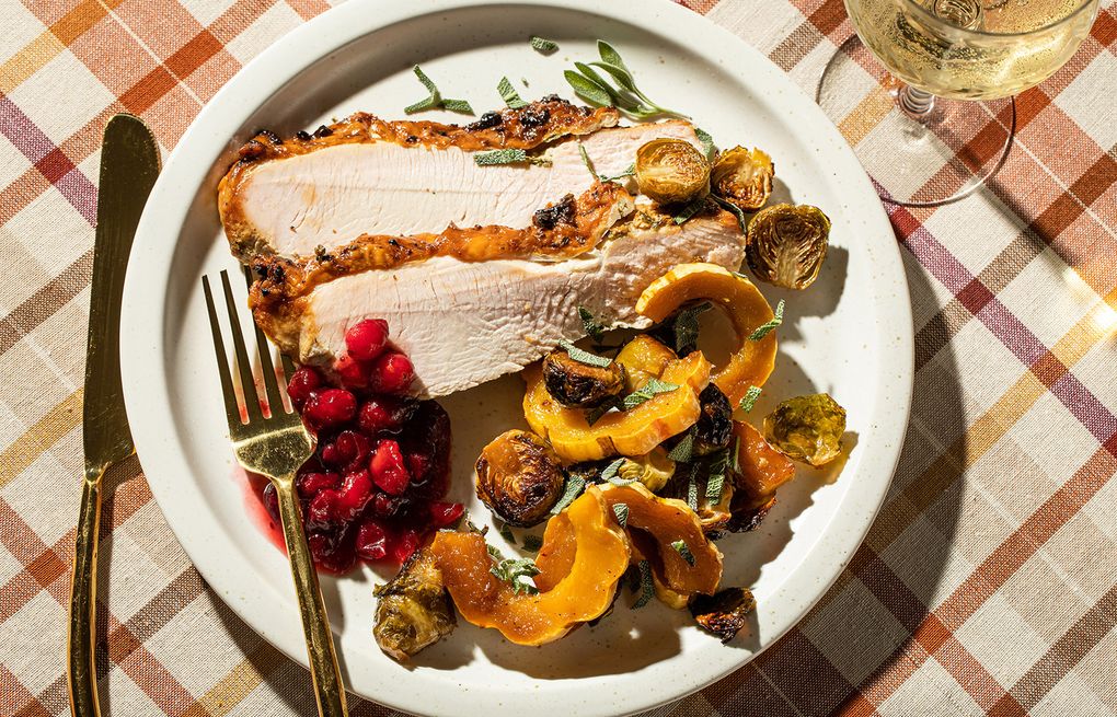 Epicure - ✨ Sheet Pan Turkey, Crispy Brussels Sprouts & Squash ✨  Ingredients 1 1⁄2 lbs (675 g) turkey breasts, about 3 or 4 1 tbsp oil 4  tbsp Holiday Seasoning, divided