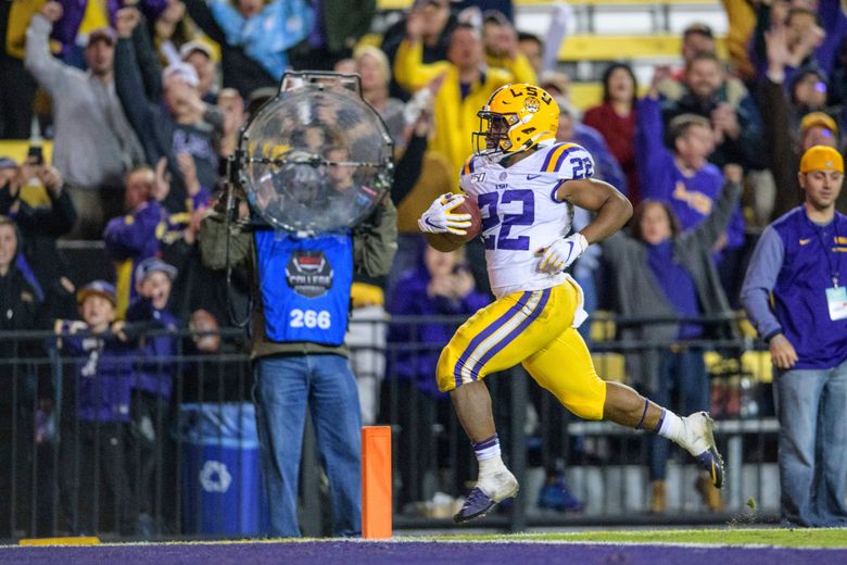 LSU's Joe Burrow ties SEC single-game TD pass record … in 1st half 