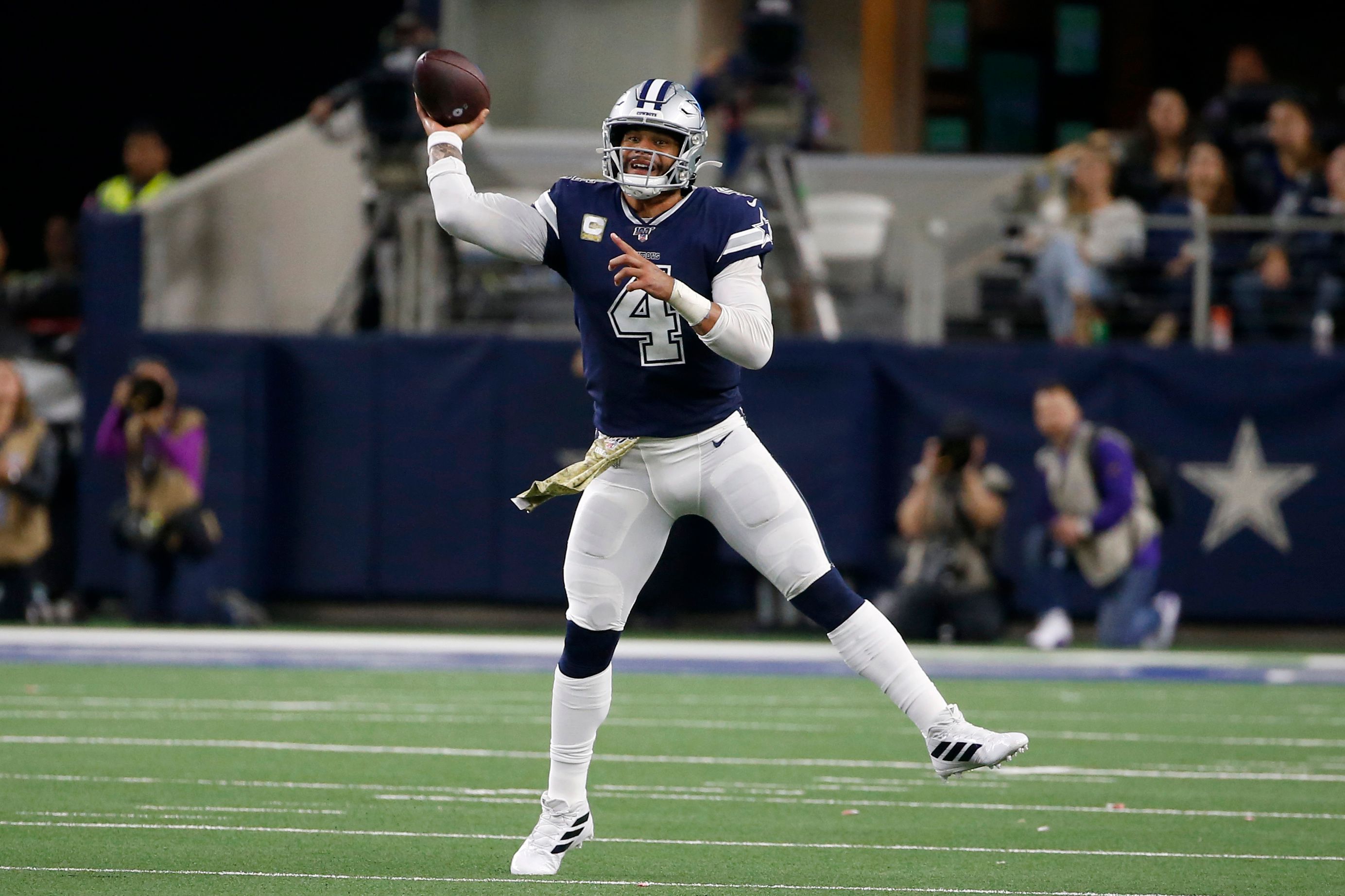 Don’t Look Now, But Prescott Leading Cowboys With Passing | The Seattle ...